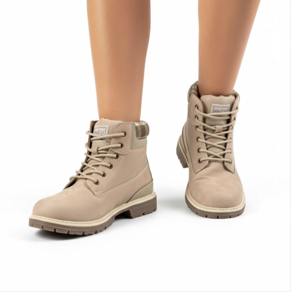 ANJOU FEMME Hiking Waterproof Ankle Boots W's 8.5 Tan Everyday City Outdoor NWOT
